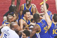 林书豪与易建联NBA薪资对比解析